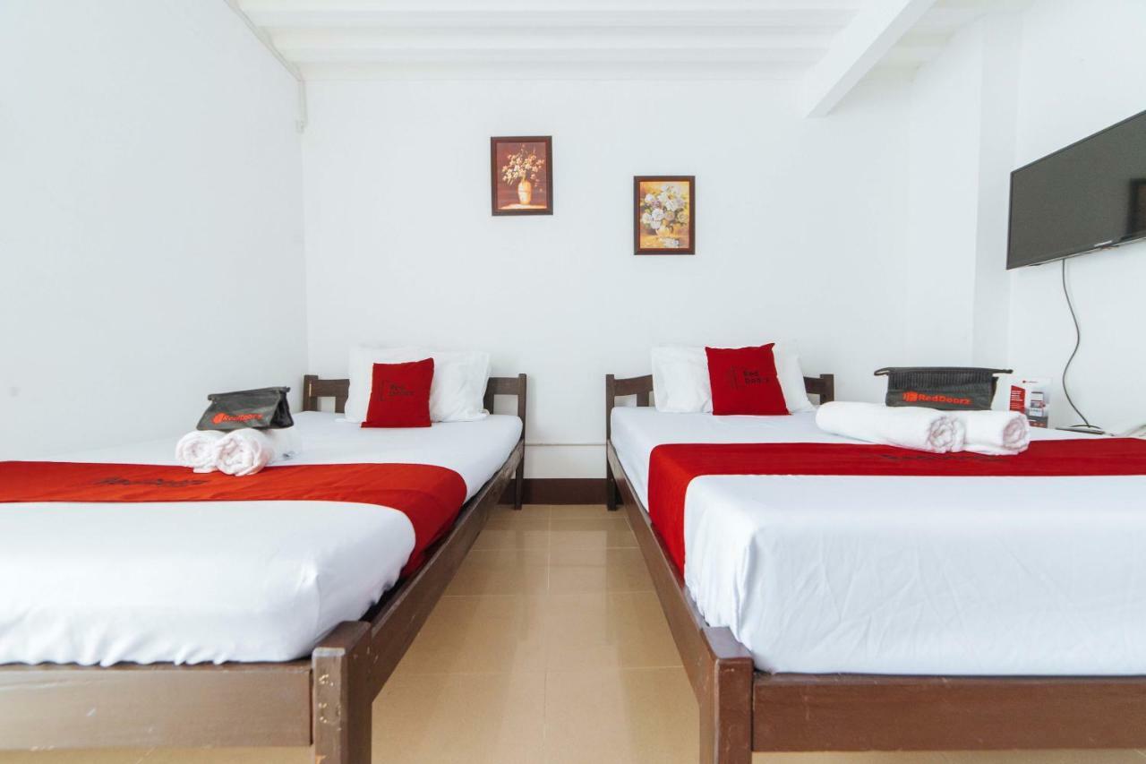 Reddoorz Near Davao Medical School Foundation Hotel Exterior photo